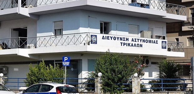 Ο αστυνομικός σκύλος “μυρίστηκε” τα ναρκωτικά
